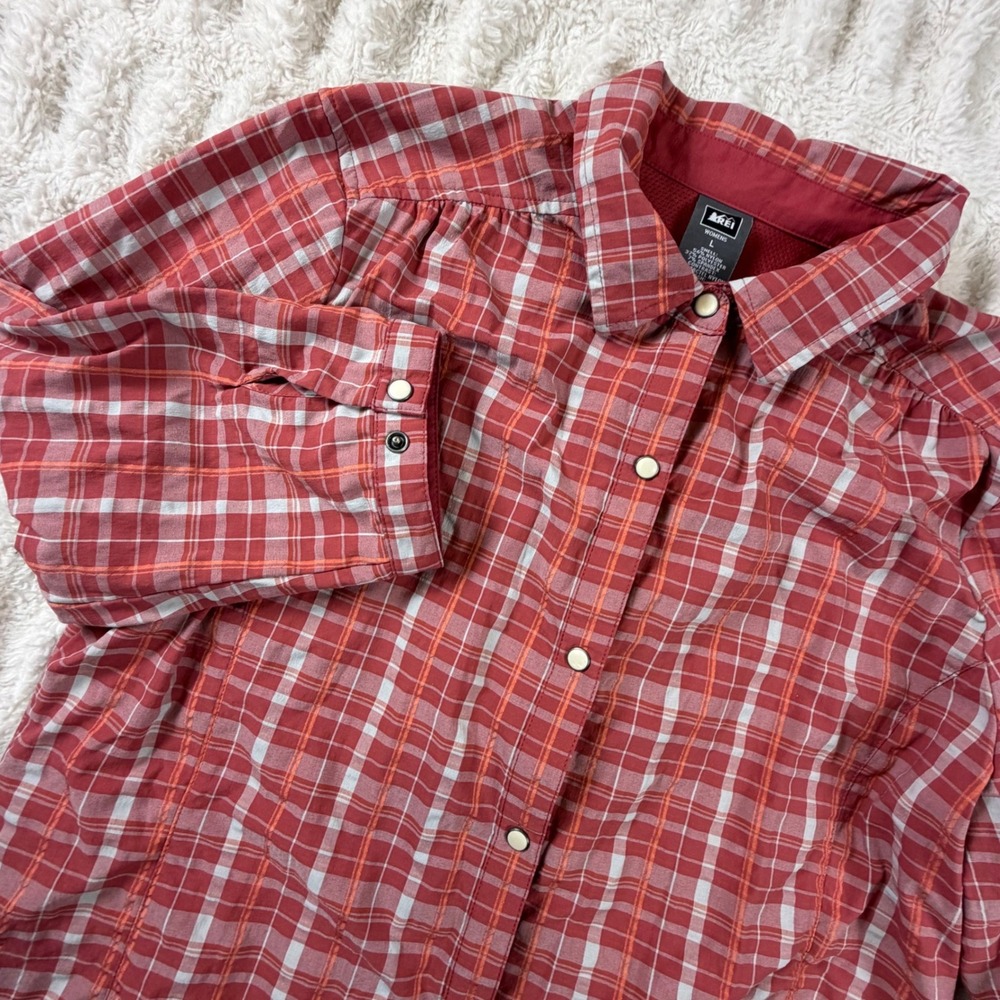 REI Womens Red Plaid Roll Tab Sleeve Hiking Button Down Shirt Large